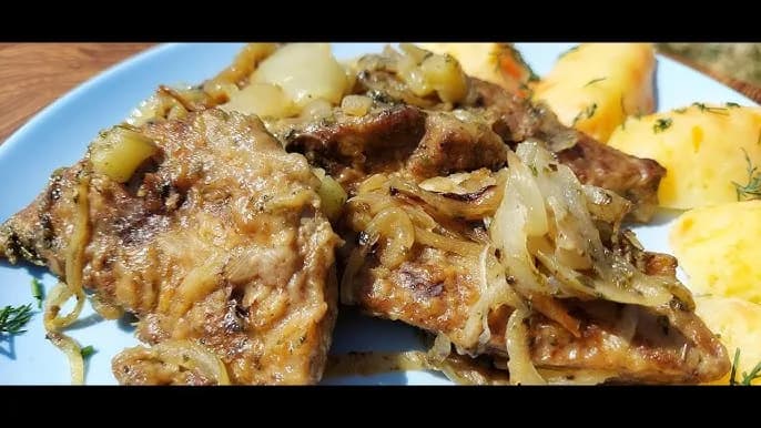 Jak idealnie smażyć wątróbkę wieprzową, by uniknąć twardości?