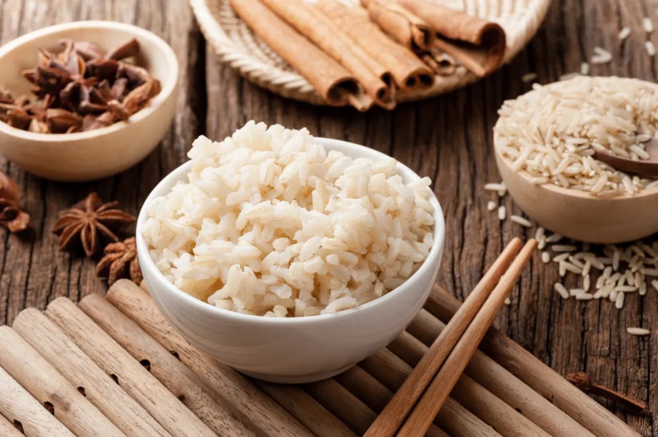 Jak długo gotować ryż, aby zawsze był idealnie miękki?