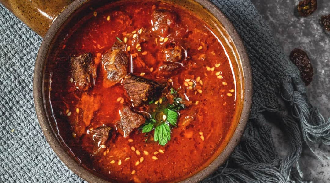 Ile czasu gotować zupę w szybkowarze? Oto kluczowe informacje