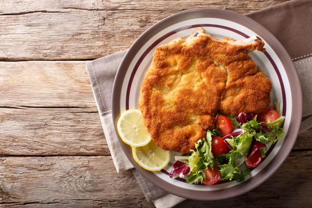 Jak przygotować schab z kością, aby był soczysty i aromatyczny